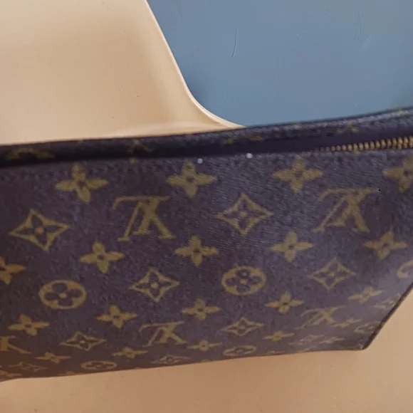 Louis Vuitton Pouch,toiletry, Cosmetic Bag, Case - Picture 4 of 14